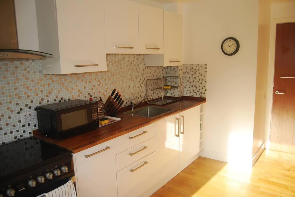 Central Two Bed Flat Close To Arthur'S Seat And University エディンバラ エクステリア 写真